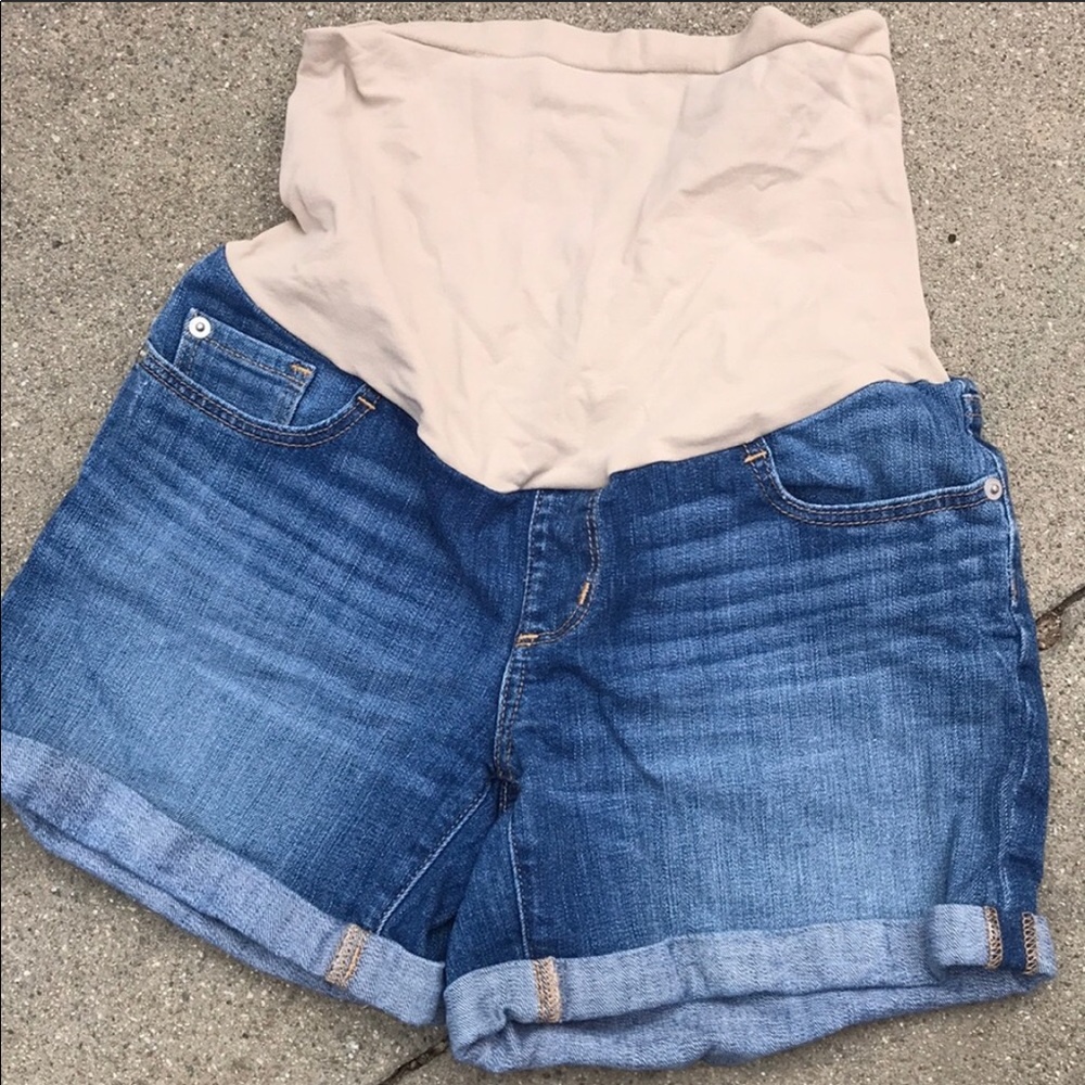 Pea in a Pod maternity jean shorts